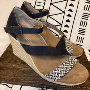 TOMS Wrapped Wedge Black and White Heel, Size 8.5